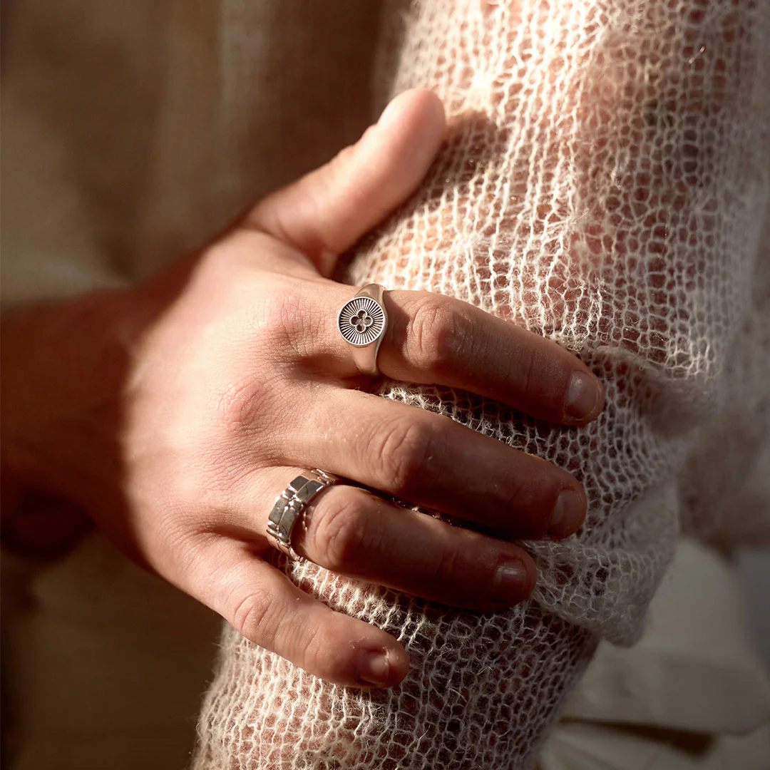 Silver Clover Ring - Image 7