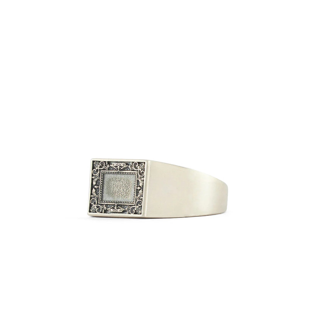 Silver Frame Ring - Image 5