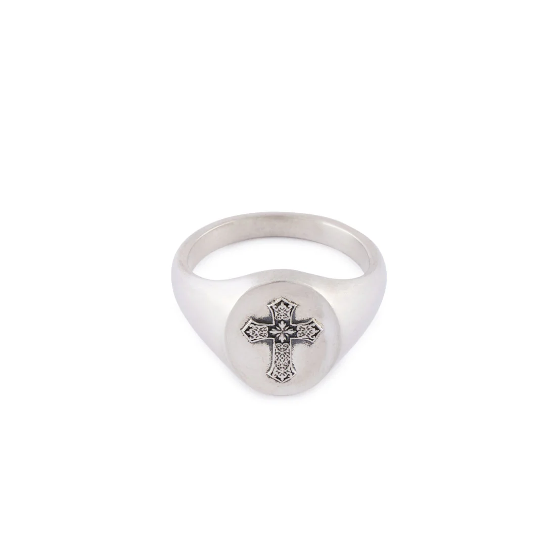 Silver Gothic Cross Ring - Image 3